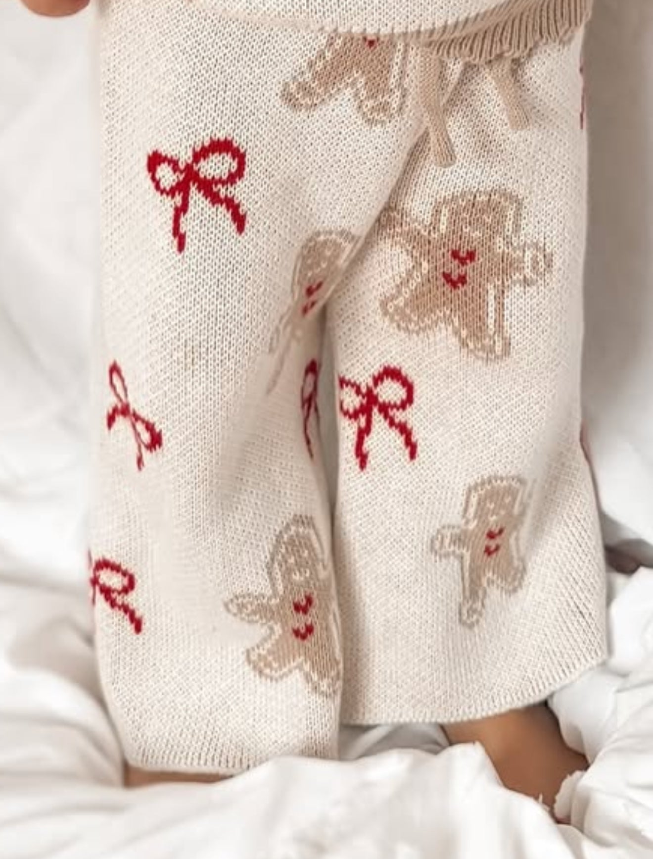 Gingerbread bows trousers